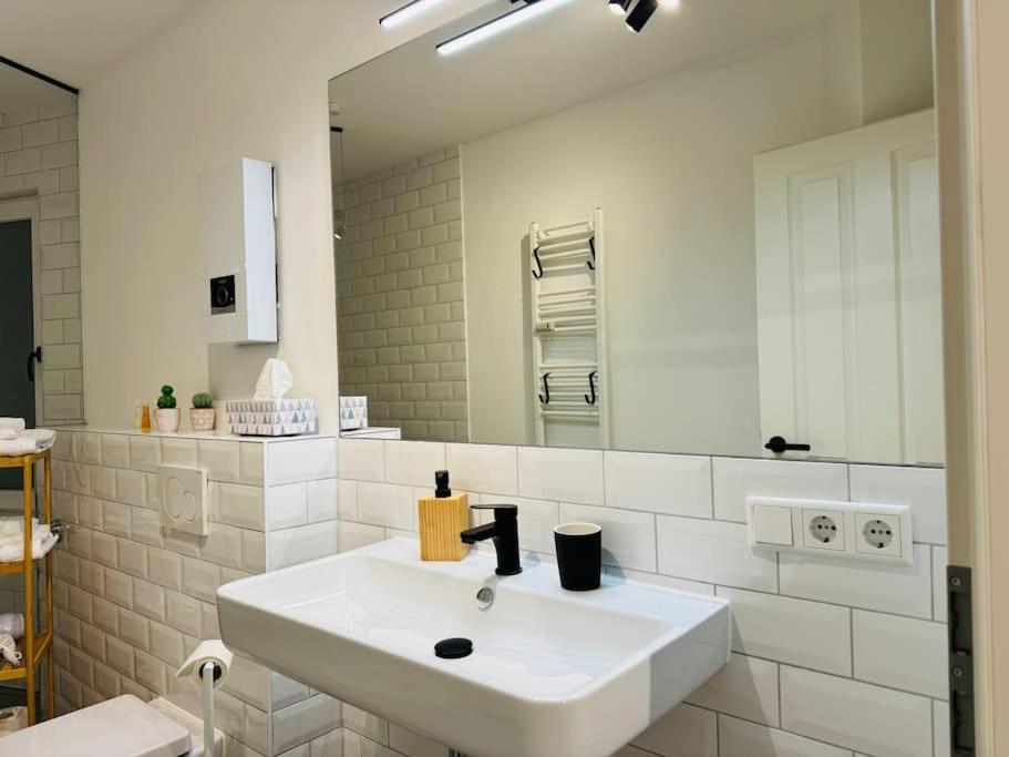 Klassen Stay - Designer Apartment Fuer 6 - Zentral - 2X Kingsize Έσσεν Εξωτερικό φωτογραφία